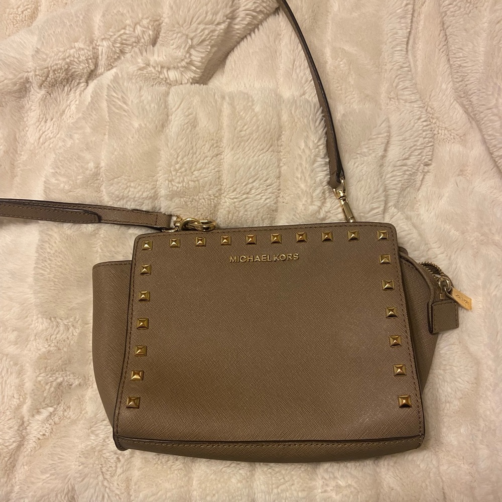 Michael Kors crossbody bag